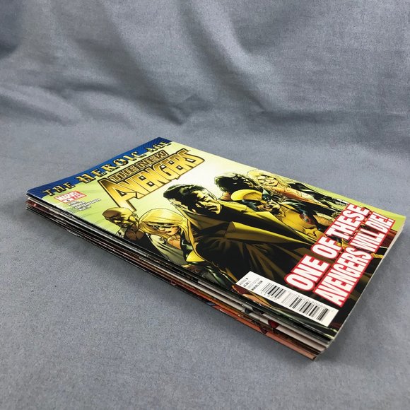 New Avengers Marvel Comic Books Lot of 8 Issues 2011-2012 Series - Picture 5 of 5